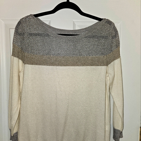 White House Black Market sweater size Large, excellent condition - Picture 2 of 2